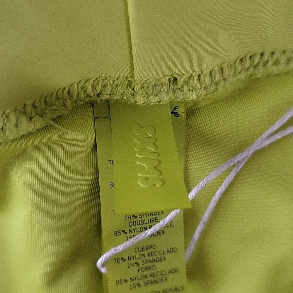 Skims Recycled Swim Mid Waist Short Sz 4x Color Citrus Nwt